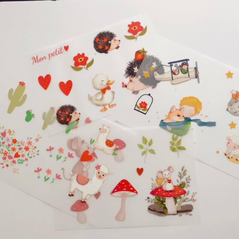 Plusieurs transfert DTF avec personnages enfantines 