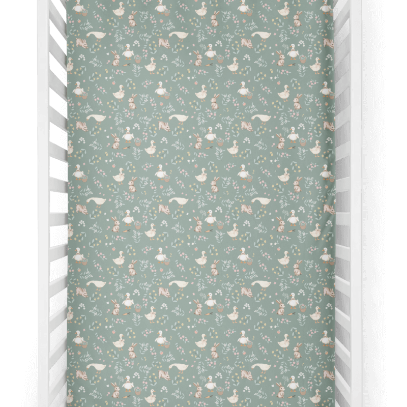 drap contour pour lit de bébé vert avec motif imprimé lapins ,oies, fleurs