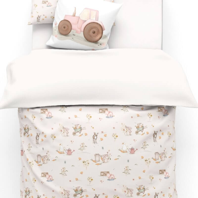 Housse de couette rose en coton avec motif imprimé animaux de la ferme et coussin carré avec motif tracteur rose